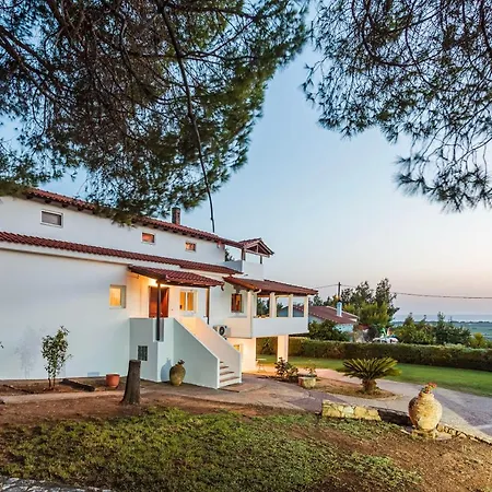 Ancient Olympia, Mangata-home *