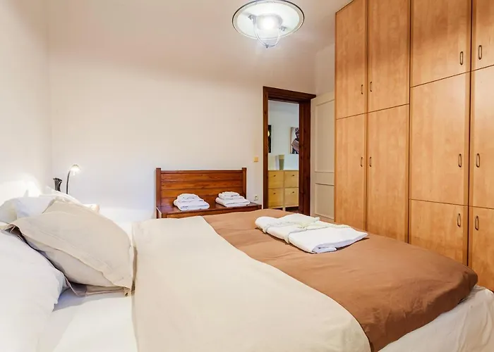 Ancient Olympia, Mangata-home * Raches (Ilia)